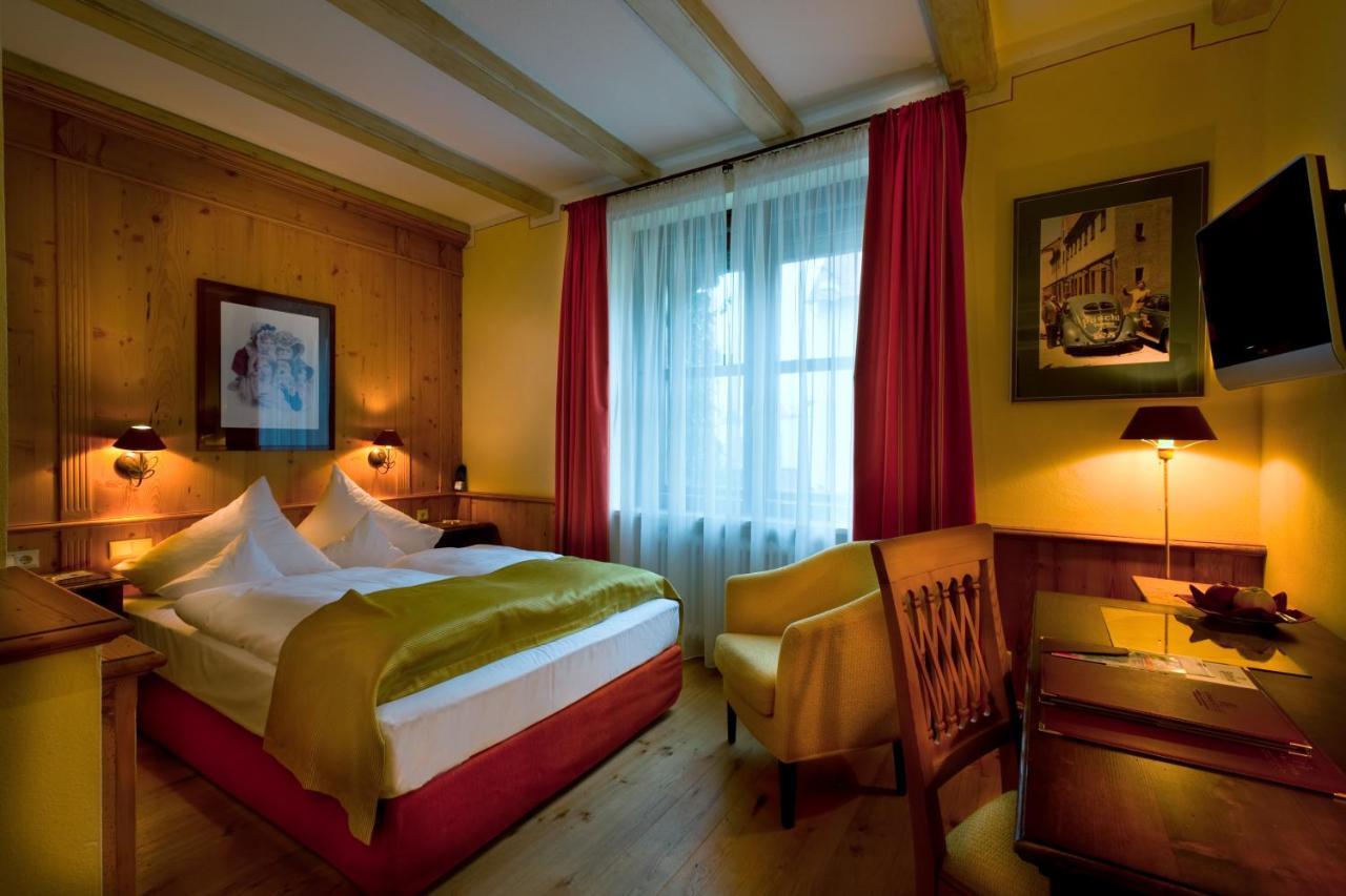 Simones Hotel Fuerstenhof Landshut Exterior foto