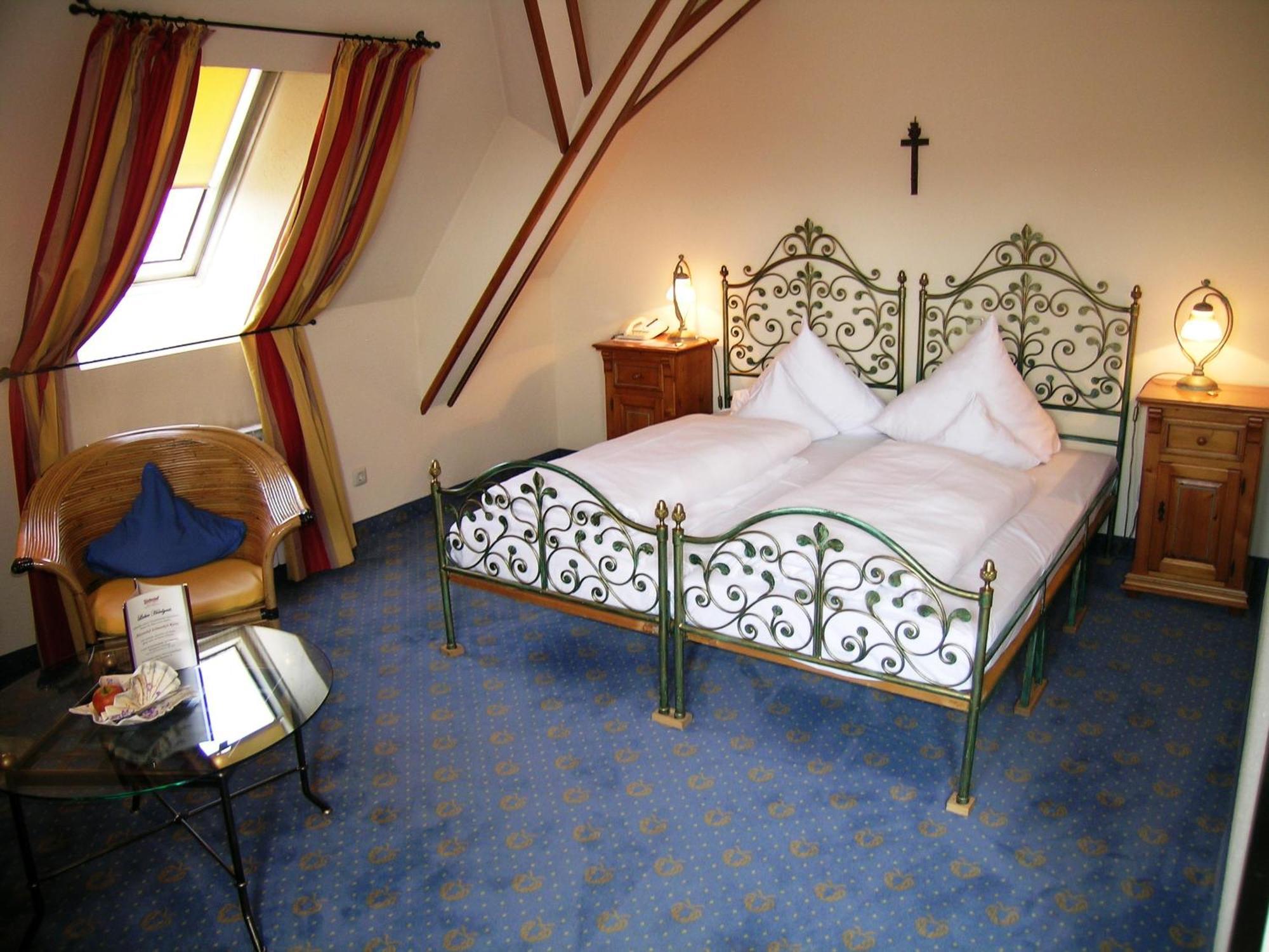 Simones Hotel Fuerstenhof Landshut Quarto foto
