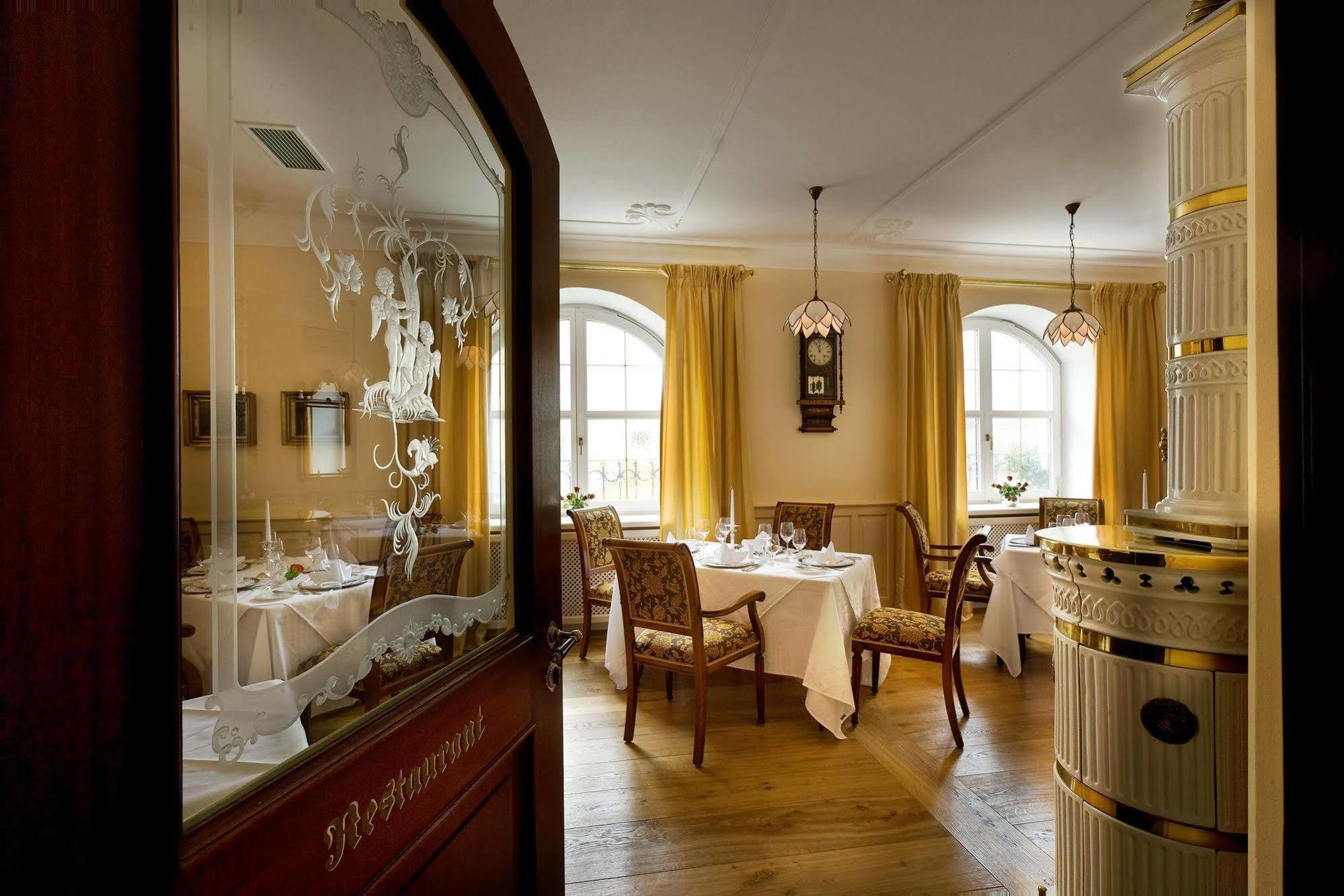 Simones Hotel Fuerstenhof Landshut Exterior foto