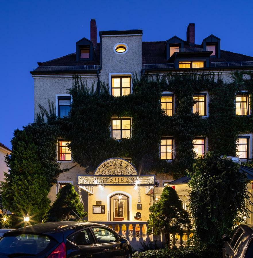 Simones Hotel Fuerstenhof Landshut Exterior foto